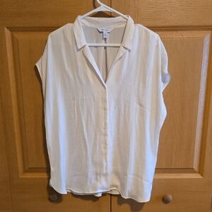 Off-White Sleeveless Button-Up Blouse